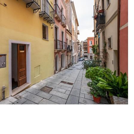 Oldtown Romantic Apartment Cagliari Exterior photo
